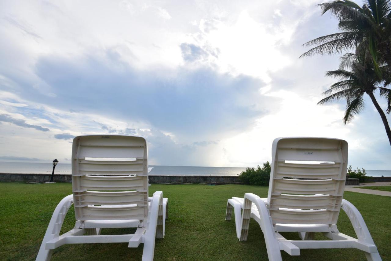 Hua Hin Beachfront Condo Экстерьер фото